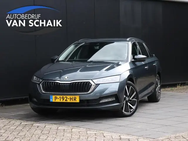 Skoda Octavia Combi 1.4 TSI iV PHEV Business Edition | DSG | PDC | CRUISE | VIRTUAL COCKPIT | APPLE...