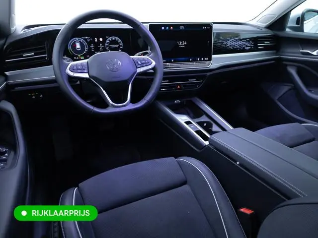 Volkswagen Passat Variant 1.5 eHybrid Elegance Bus. 204 PK  | Elec. trekhaak | Stoel- & Stuurverwarm...