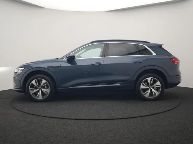 Audi Q8 e-tron 55 Quattro S Line 114 kWh 408pk Dealer O.H | Trekhaak Afn. | Adaptive Cruise | Camera...