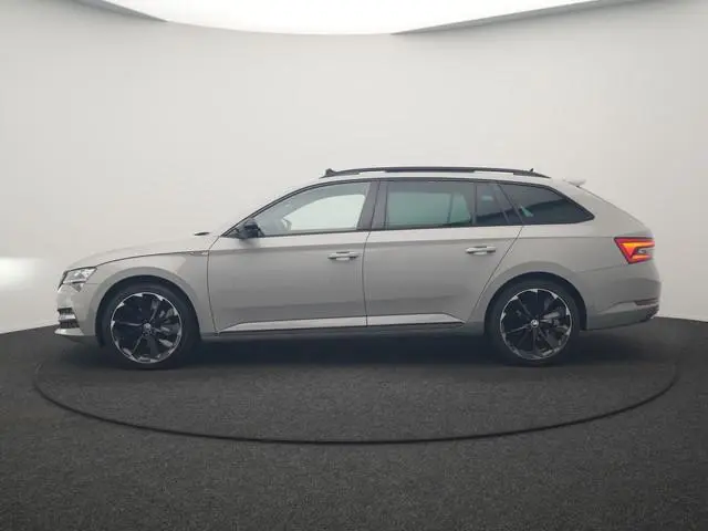 ŠKODA Superb Combi 1.4 TSI iV Sportline Business PHEV 218pk Dealer O.H. | SOH 91,2% | Panodak | Adap...