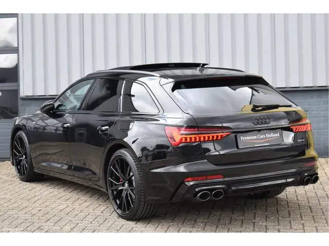 Audi A6 Avant 55 TFSI e Quattro S-Line 367 Pk Pano RS-Stoel Rood Stiksel Keyless Trekhaak ACC S6 Dif...