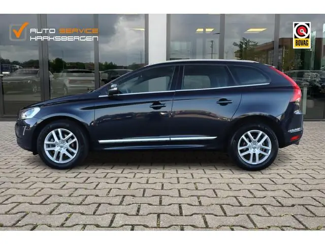 Volvo XC60 2.0 T5 FWD Polar+ | Trekhaak | Pano | Camera |