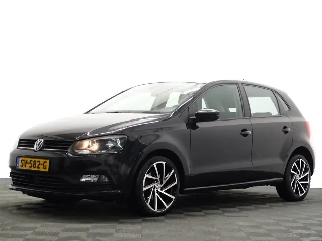 Volkswagen Polo 1.4 TDI Highline Bluemotion - Navi, Clima, Cruise, Dealer onderhouden