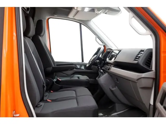 Volkswagen Crafter 35 2.0 TDI 177pk RWD L3H3 (L2H2) Airco/Navi/Trekgewicht 3500kg 01-2021