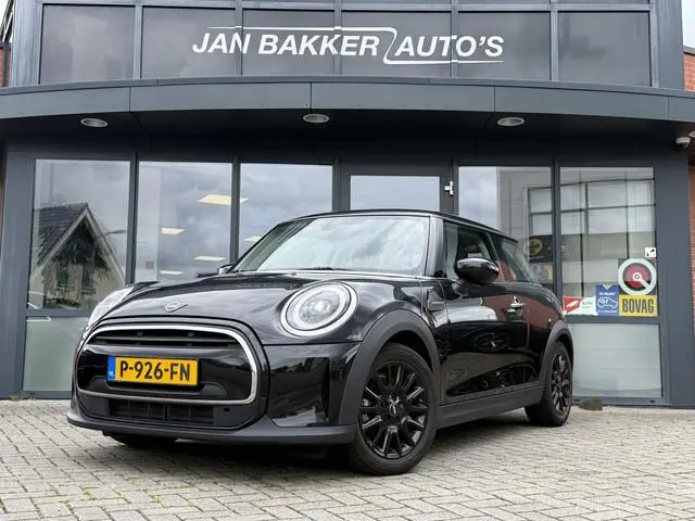 MINI 3-Deurs 1.5 Cooper Business Edition ✅ Navigatie ✅ Sportstoelen ✅ LED UK Achterlicht