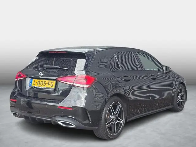 Mercedes-Benz A-klasse 180 Business Solution AMG Night pakket|Sfeerverlichting|Multibeam LED| Stoelv...