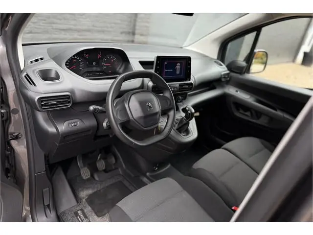Peugeot Partner 1.5 BlueHDI | BPM VRIJ | Stoelverwarming | 3-Zits | Airco | Navi | PDC V+A