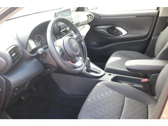 Toyota Yaris 1.5 Hybrid 115 Active L.M. Velgen - Apple Carplay / Android Auto - Oxide Bronze metalli...