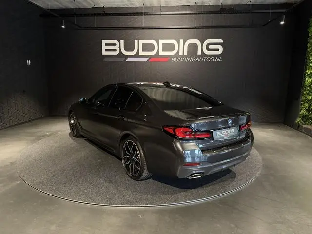 BMW 5-serie 545e xDrive Business Ed | M-sport | Soft-close | Head-up