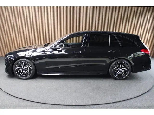 Mercedes-Benz C-klasse Estate 180 AMG Pano Leder Matrix LED 360 Navi Elektr. trekhaak Memory Stoelve...