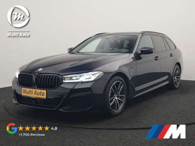 BMW 5-serie Touring 530e M Sport PHEV 293pk Dealer O.H. | Trekhaak Af Fabriek | Adaptive Cruise | He...