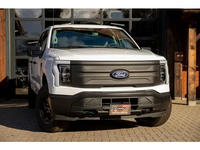 ford Ford F-150 Lightning Pro 4x4 SuperCrew !!! lage bijtelling !!!