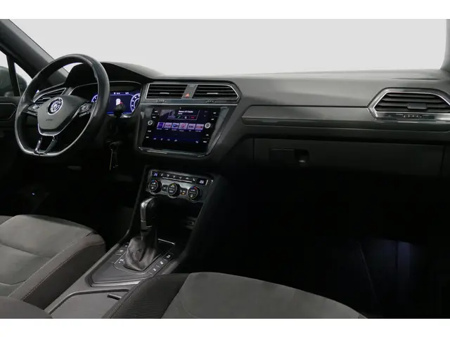 Volkswagen Tiguan 1.4 TSI ACT Business R / Orig. Nederlands / R-line / Black Style / 20" Suzuka LMV...