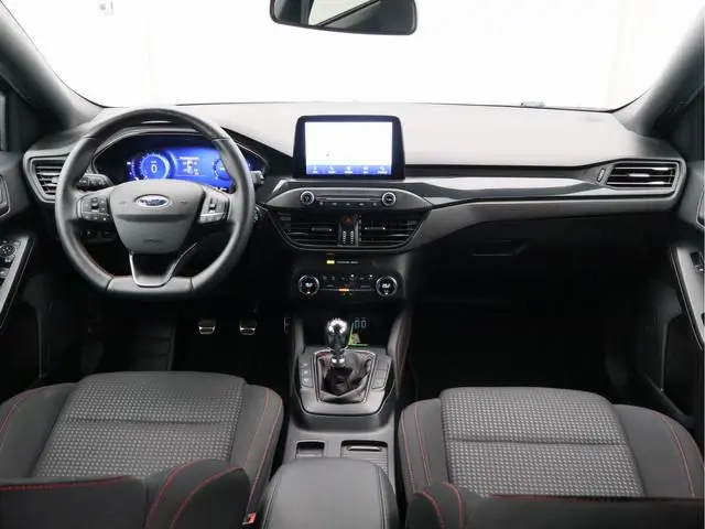 Ford Focus Wagon 1.0 EcoBoost Hybrid ST Line X Business/ lage km/ zeer mooi!