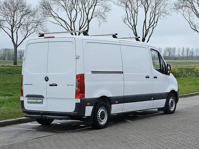 MERCEDES-BENZ SPRINTER 211 cdi l2h1