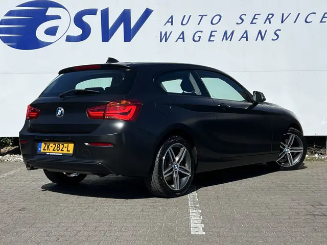 BMW 1-serie 118i Executive | Clima | LED | 17 inch