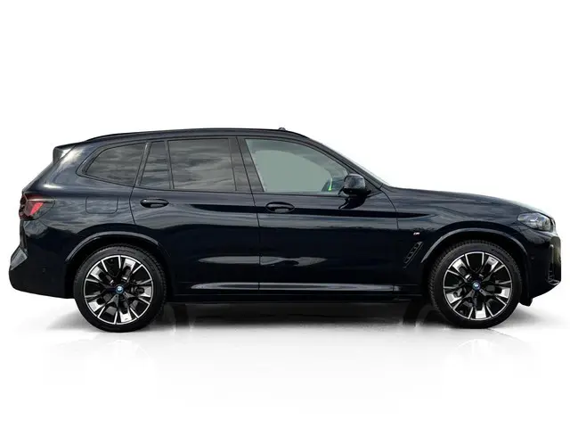 BMW iX3 LCI High Executive M-Sport 80 kWh ✅ Keyless ✅ 360 ✅ H&K