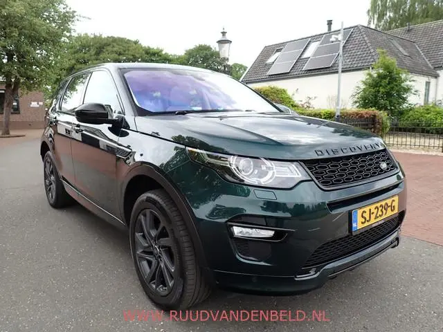 Land Rover Discovery Sport 2.0 TD4 HSE Luxury / PANODAK / LEDER / CAMERA /