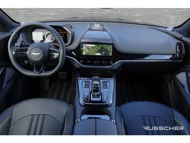 Aston Martin DBX