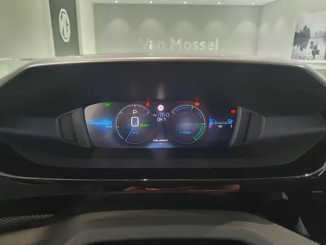 Peugeot e-308