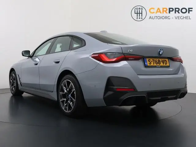 BMW i4 eDrive40 84 kWh M-Sport | NL Auto | SOH 94% | Camera |  Cruise Control