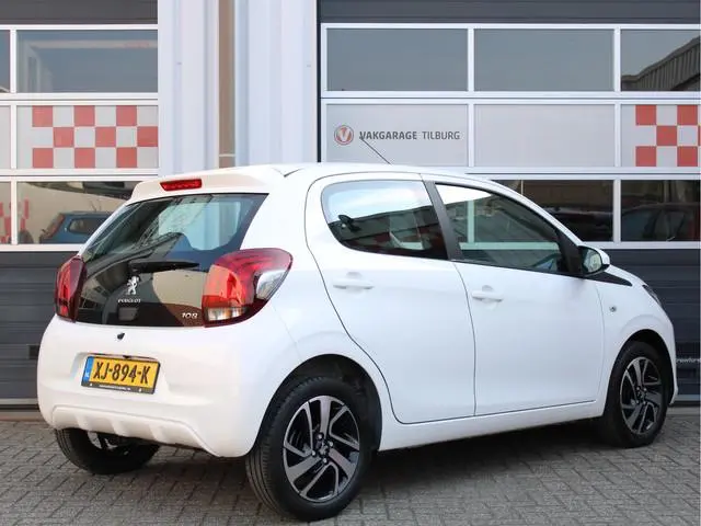Peugeot 108 1.0 e-VTi Allure Automaat /Camera/15'LM/Carplay/LED/Climate control/CV/Bluetooth/ISOFIX/...