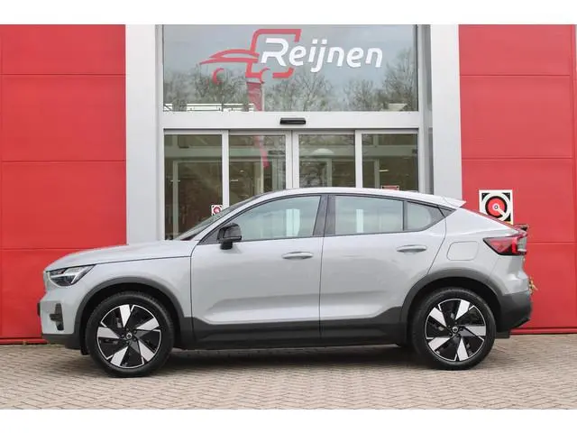 Volvo C40 Single Motor Core 238PK 69 kWh | PANORAMADAK | STOEL / STUUR VERWARMING | DODEHOEKDETECTIE...