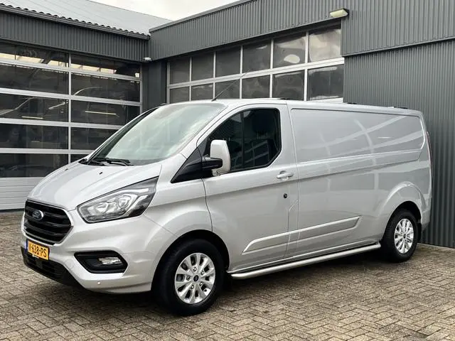Ford Transit Custom 300 2.0 TDCI L2H1 Limited Airco Cruise control Trekhaak 2800kg trekgewicht 3-Per...
