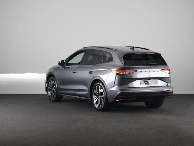 Skoda Enyaq 85 Sportline | Panoramadak | 20 inch | Sportstoelen | Adaptive Cruise | Blind Spot