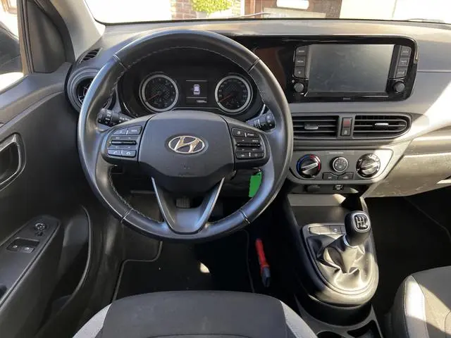 Hyundai i10 1.0 Comfort 5 Deurs | Airco | Apple CarPlay | Hoge Instap | Cruise Control | Park Sensor...