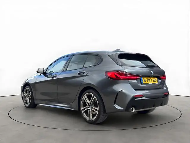 BMW 1-serie 118i 140PK Automaat M-Sport Camera Virtual Stuurverwarming