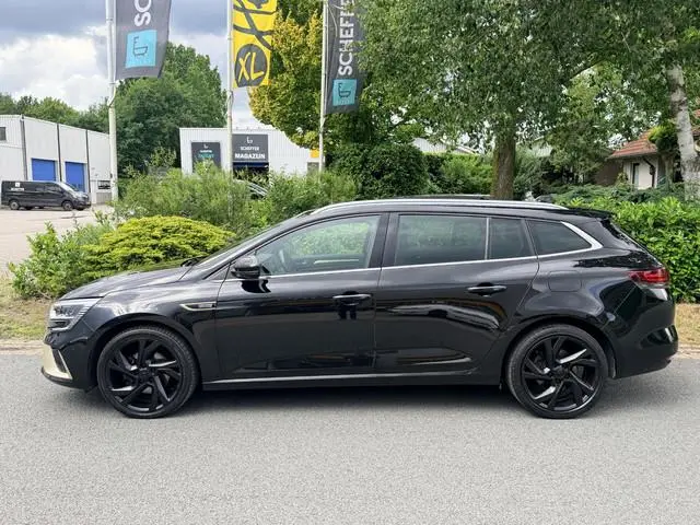 Renault Mégane Estate 1.6 E-Tech Plug-In Hybrid 160PK•Pano•Bose•ACC