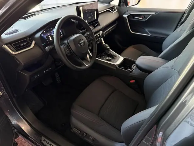 Toyota RAV4 2.5 PHEV AWD 306PK | ☑️ Nieuwe auto  ☑️ | 0 km  1500KG trekgew. | HUD | Camera | LED | E...