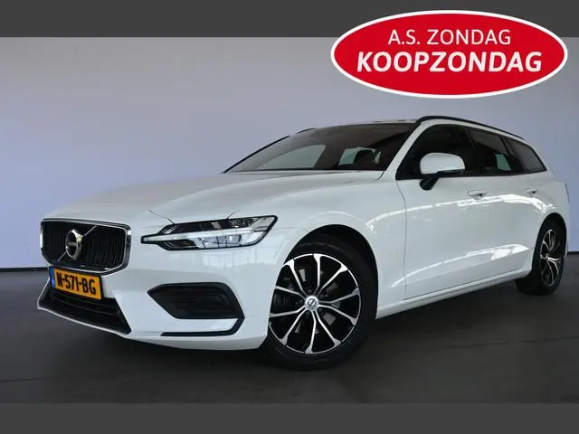 Volvo V60 2.0 B3 Momentum Advantage Automaat Navigatie Stuur/Stoelverwarming Inruil Mogelijk!