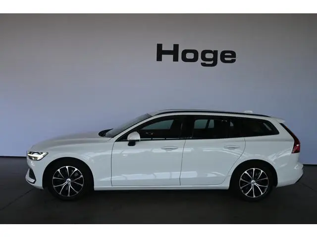 Volvo V60 2.0 B3 Momentum Advantage Automaat Navigatie Stuur/Stoelverwarming Inruil Mogelijk!
