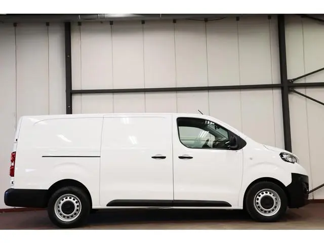 Peugeot Expert 2.0 BlueHDI 120 L3H1 LANG 2500KG TREKVERMOGEN