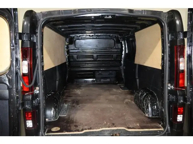 Renault Trafic 1.6 dCi 120pk L2 H1 Airco Navigatie