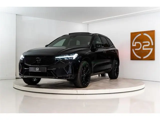 Volvo XC60 2.0 T6 Plug-in hybrid AWD Ultra Black Edition | NL AUTO GLOEDNIEUW | 5 Jaar Garantie | FO...