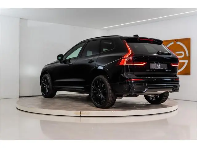 Volvo XC60 2.0 T6 Plug-in hybrid AWD Ultra Black Edition | NL AUTO GLOEDNIEUW | 5 Jaar Garantie | FO...