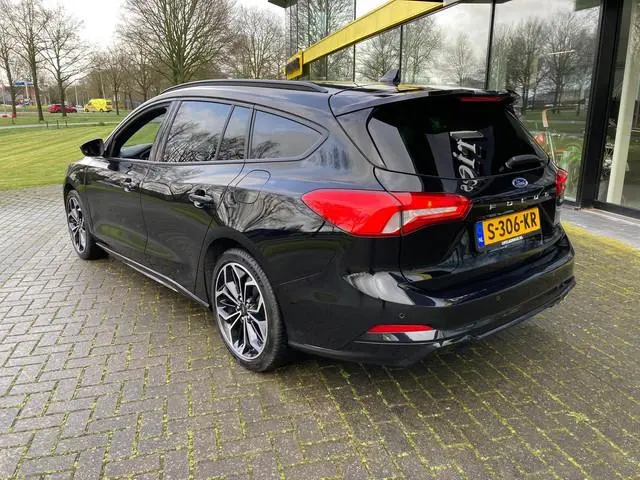 Ford Focus Wagon 1.0 EcoBoost Hybrid Active X Business ST-line