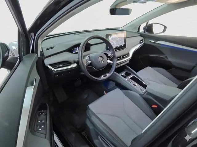 Skoda Enyaq iV 60 180pk | Navigatie | Parkeercamera | Apple Carplay /- Android auto | Parkeersensore...