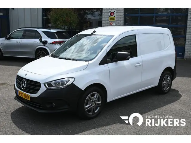Mercedes-Benz Citan 110 CDI L1 Pro 3 Zitplaatsen, MBUX, Stoelverwarming
