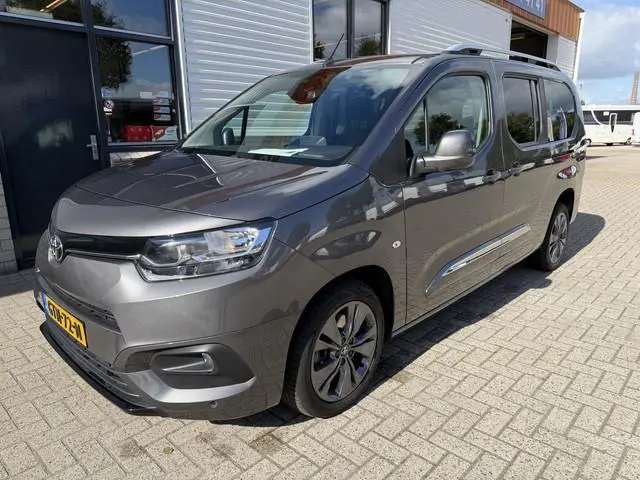 Toyota pro-ace