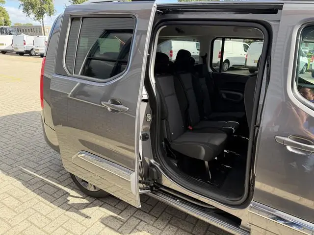 Toyota pro-ace