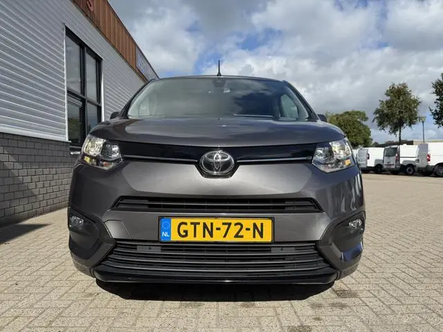 Toyota pro-ace