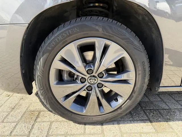 Toyota pro-ace
