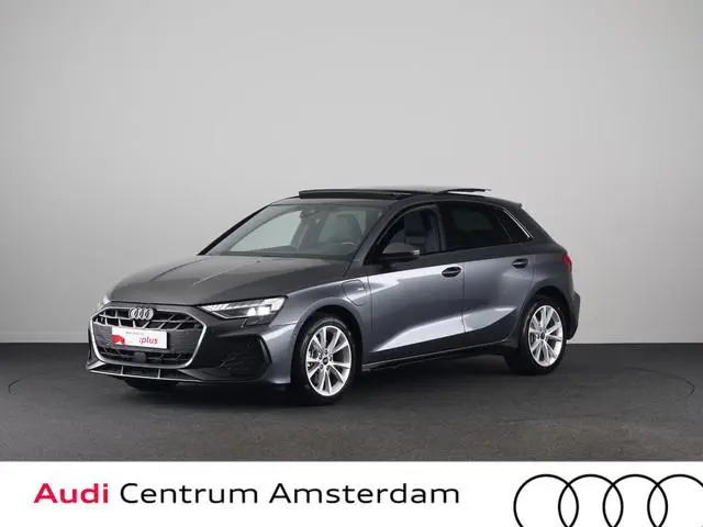 Audi A3 Sportback 40 TFSI e S edition 204 pk S-tronic | Verlengde garantie | Navigatie | Panoramadak...
