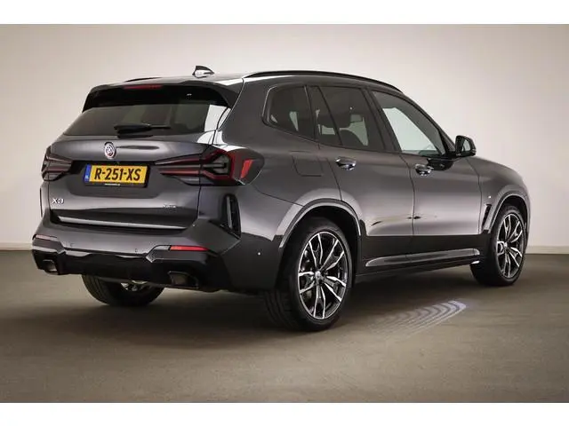 BMW X3 xDrive20i M-Sport Business Edition Plus | PANORAMADAK | STUURVERWARMING | TREKHAAK | 20"