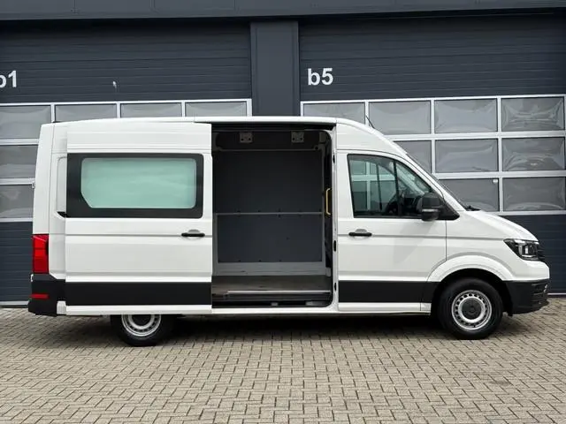 Volkswagen Crafter 2.0 TDI 3000KG AHW 177PK L3H2 Camera / Cruise / Trekhaak / PDC / Carplay / Airco...