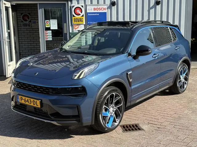 Lynk & Co 01